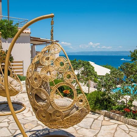 Villa Terra Del Nonno With Sea Views & Pool Gaios Exterior photo