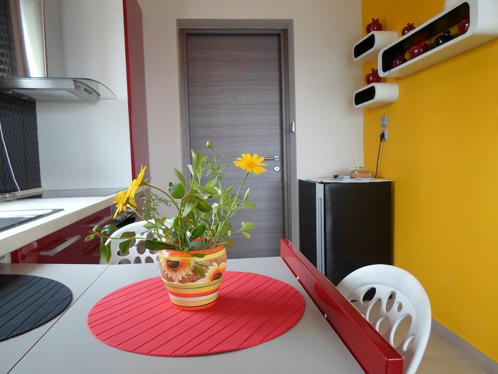 Villa Terra Del Nonno With Sea Views & Pool Gaios Room photo