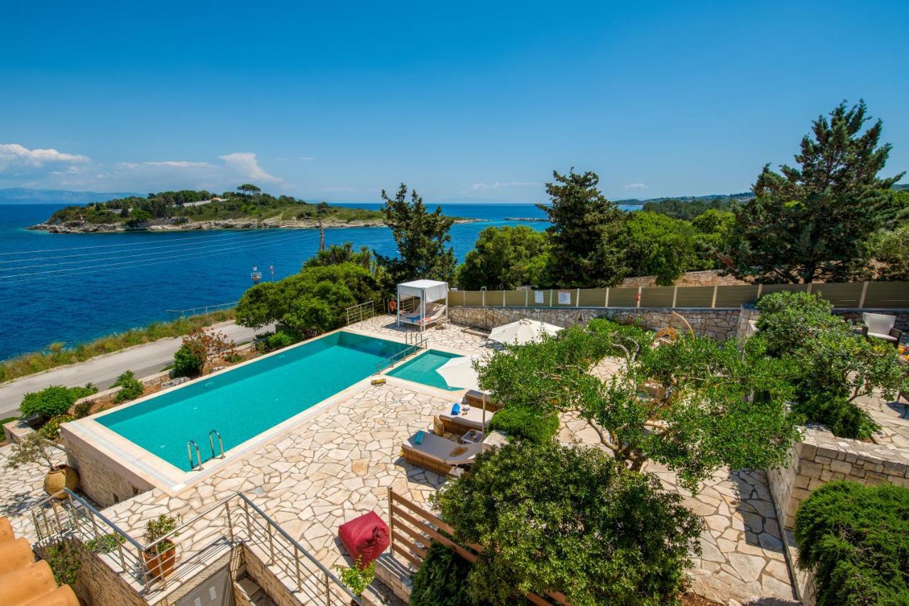 Villa Terra Del Nonno With Sea Views & Pool Gaios Exterior photo